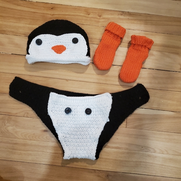 Other - **FREE with any purchase!**Penguin newborn photo outfit